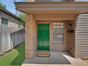 2415  Sanguinet Street , Fort Worth Texas 76107
