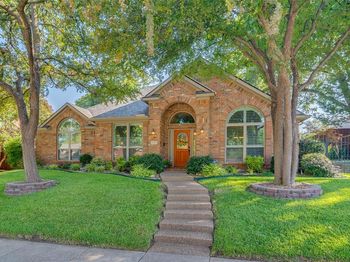 2201  Indian Trail 