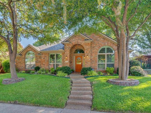 2201  Indian Trail , Rowlett Texas 75088