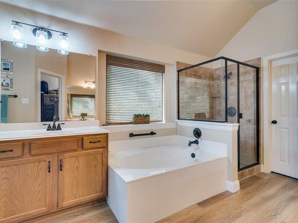 2201  Indian Trail , Rowlett Texas 75088