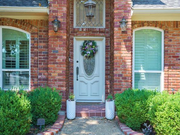 1929  Shadow Trail , Plano Texas 75075