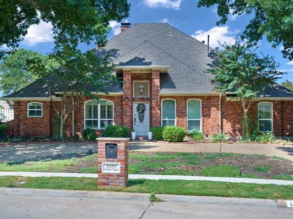 1929  Shadow Trail , Plano Texas 75075