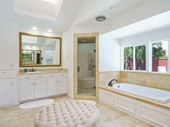 1929  Shadow Trail , Plano Texas 75075