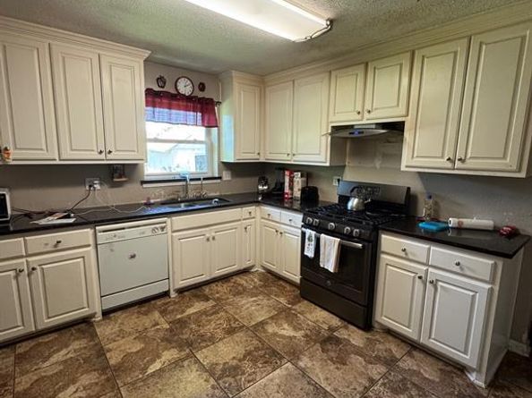 1313  Caldwell Drive , Garland Texas 75041