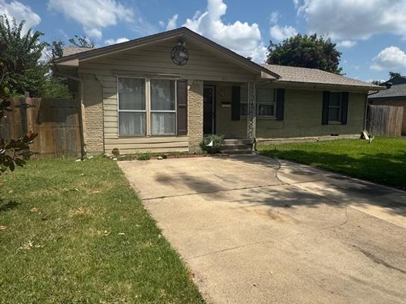 1313  Caldwell Drive , Garland Texas 75041