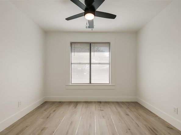 325  Houston Street , Cedar Hill Texas 75104