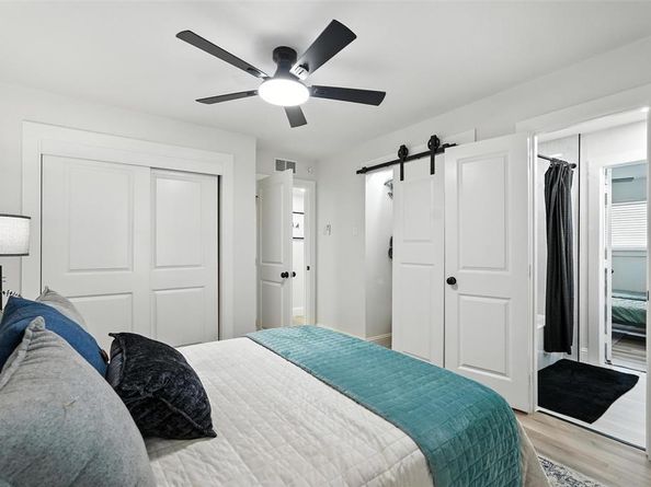 6622  Symphony Lane , Dallas Texas 75227