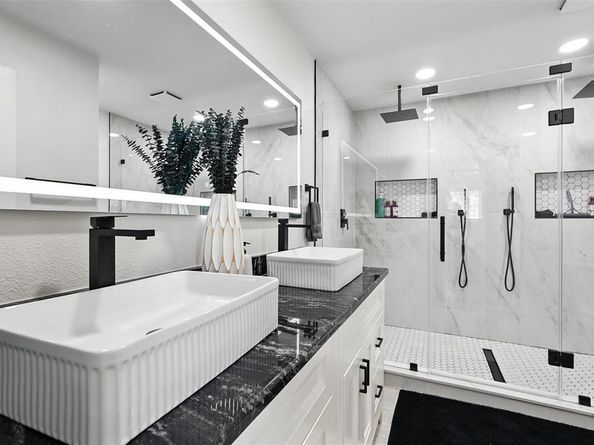 6622  Symphony Lane , Dallas Texas 75227