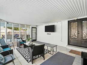 6622  Symphony Lane , Dallas Texas 75227