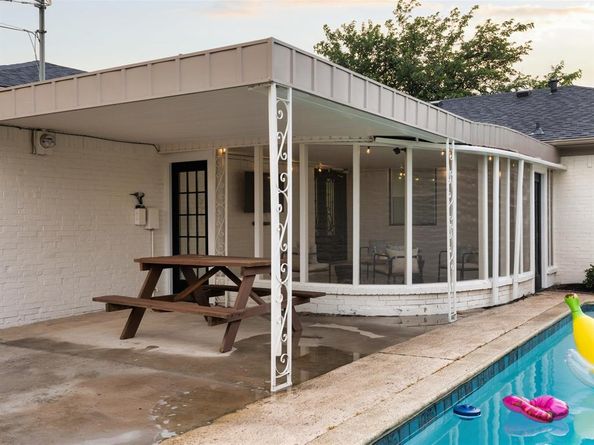 6622  Symphony Lane , Dallas Texas 75227