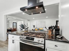 6622  Symphony Lane , Dallas Texas 75227