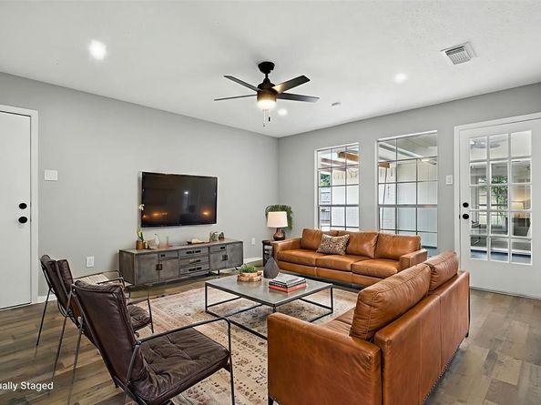 1514  Monterrey Drive , Garland Texas 75042