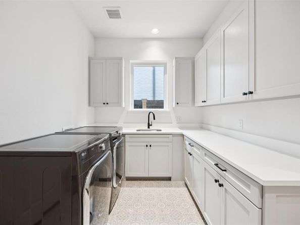 5636  Winton Street , Dallas Texas 75206