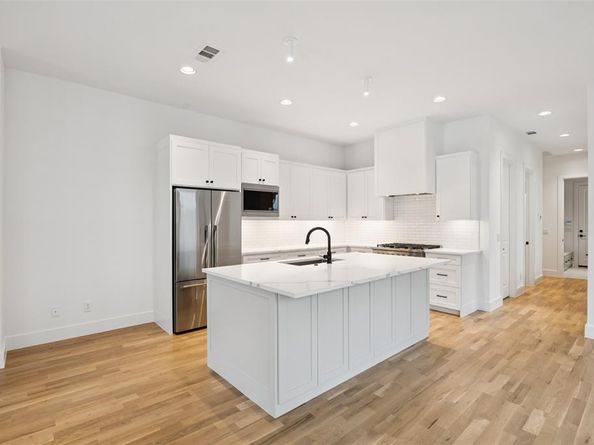 5636  Winton Street , Dallas Texas 75206