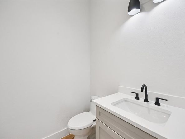 5636  Winton Street , Dallas Texas 75206