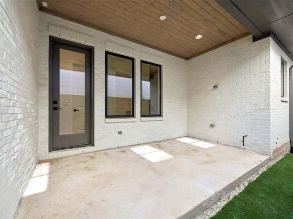 5636  Winton Street , Dallas Texas 75206