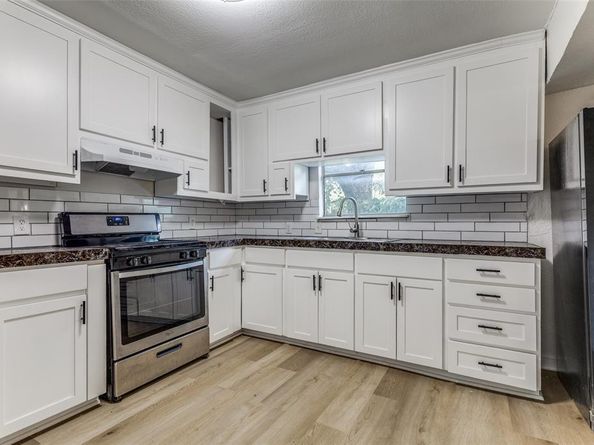 109 S Judkins Street , Fort Worth Texas 76111