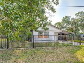 109 S Judkins Street , Fort Worth Texas 76111