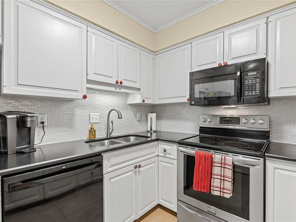 1231  Roaring Springs Road  1, Fort Worth Texas 76114