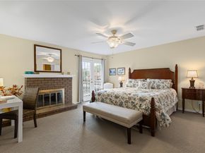 1231  Roaring Springs Road  1, Fort Worth Texas 76114