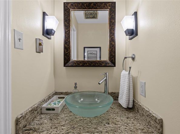 1231  Roaring Springs Road  1, Fort Worth Texas 76114