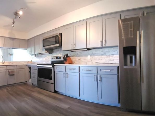 1827  Lakecrest Circle , Carrollton Texas 75006
