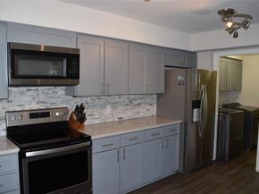 1827  Lakecrest Circle , Carrollton Texas 75006