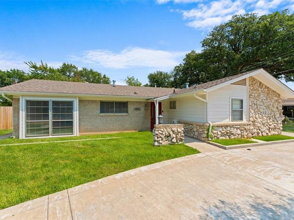 1054  Shadow Wood Lane , Lewisville Texas 75067