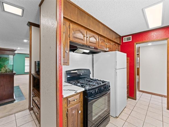 1054  Shadow Wood Lane , Lewisville Texas 75067