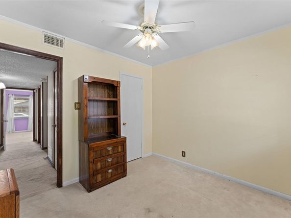 1054  Shadow Wood Lane , Lewisville Texas 75067