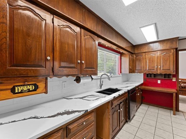 1054  Shadow Wood Lane , Lewisville Texas 75067