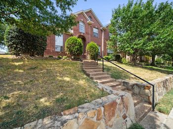 1302  Lakebreeze Drive 