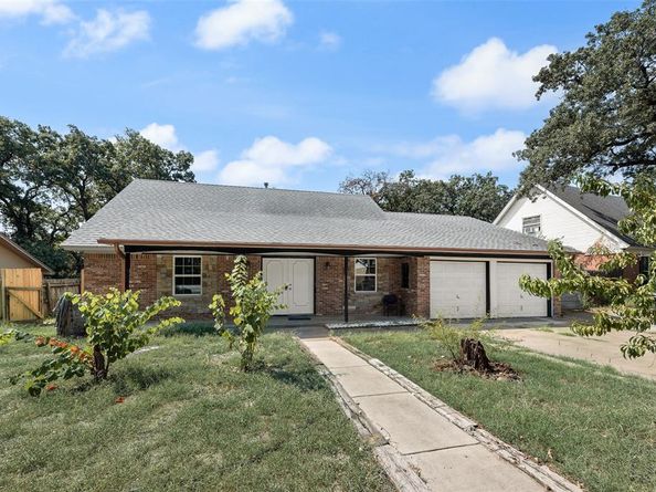 3412  Anmar Court , Forest Hill Texas 76140