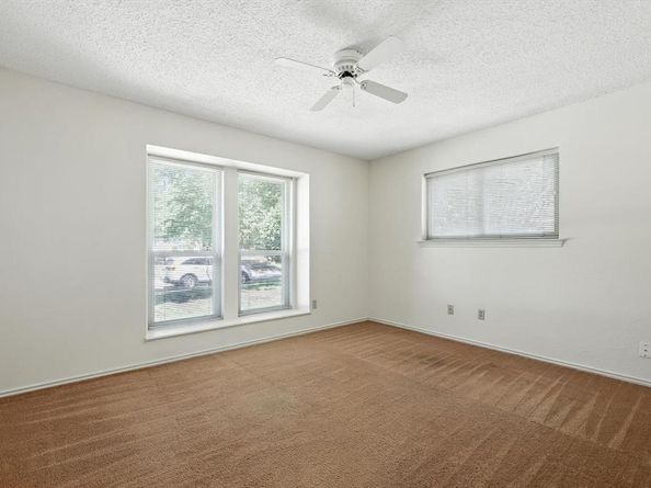 1506 N Valley Parkway , Lewisville Texas 75077