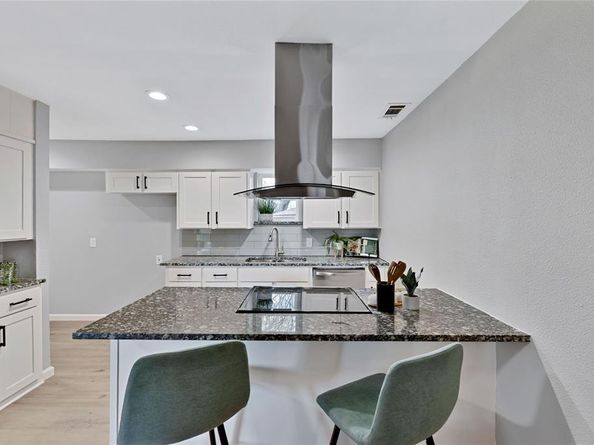 125  Stardust Lane , DeSoto Texas 75115