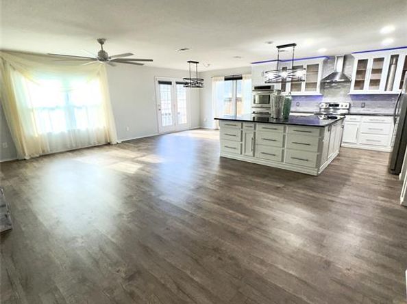 916  Glenndon Drive , Fort Worth Texas 76120