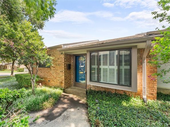13643  Weald Green Street , Dallas Texas 75240