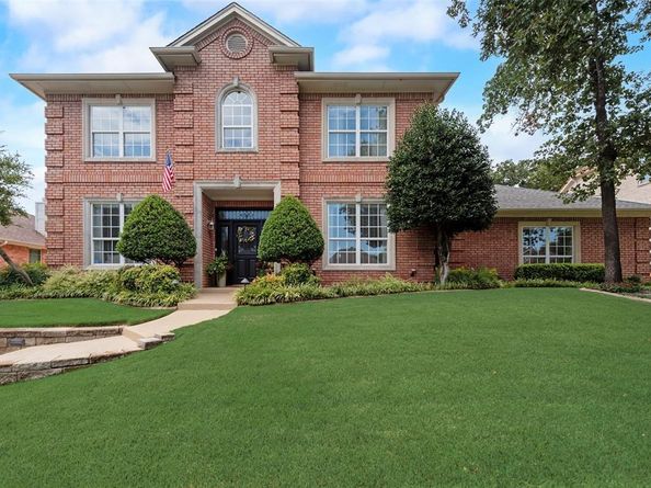 801  Bent Tree Drive , Euless Texas 76039