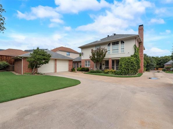 801  Bent Tree Drive , Euless Texas 76039