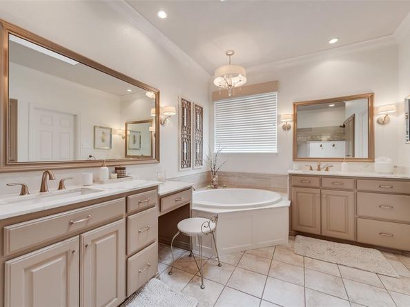 801  Bent Tree Drive , Euless Texas 76039