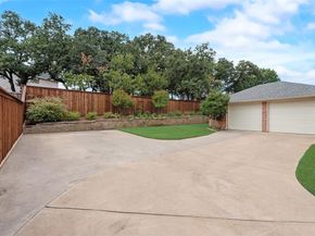801  Bent Tree Drive , Euless Texas 76039