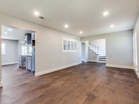 1135  La Mesa Drive , Richardson Texas 75080