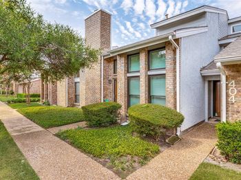 17490  Meandering Way 