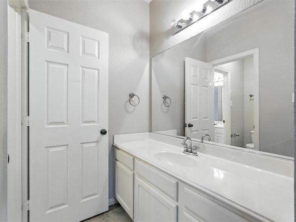 2085  Club Lake Circle , Rockwall Texas 75087