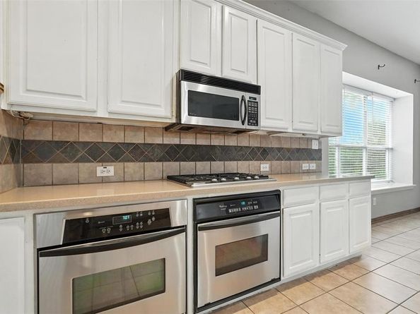2085  Club Lake Circle , Rockwall Texas 75087
