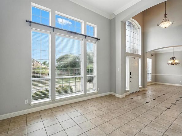 2085  Club Lake Circle , Rockwall Texas 75087