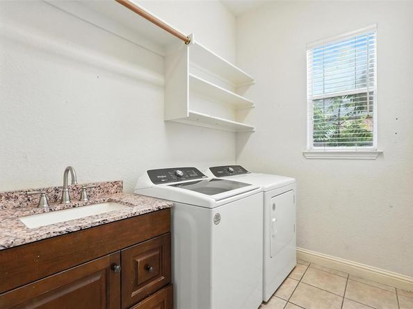 2085  Club Lake Circle , Rockwall Texas 75087