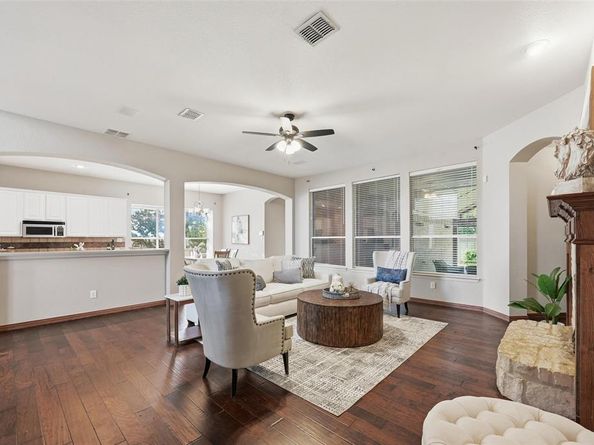 2085  Club Lake Circle , Rockwall Texas 75087