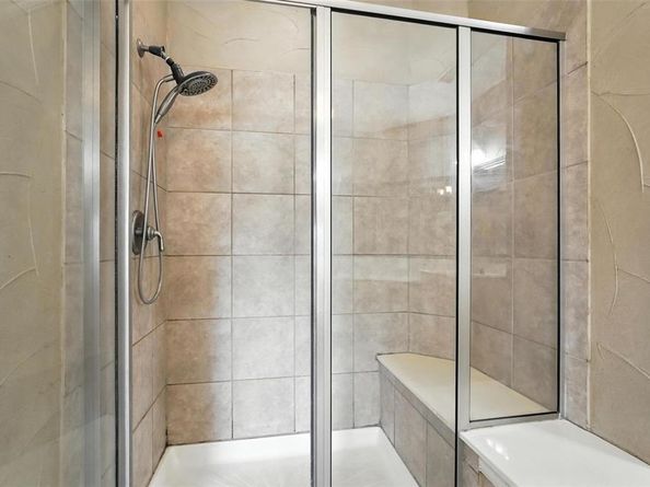 2085  Club Lake Circle , Rockwall Texas 75087
