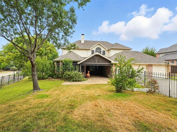 2085  Club Lake Circle , Rockwall Texas 75087